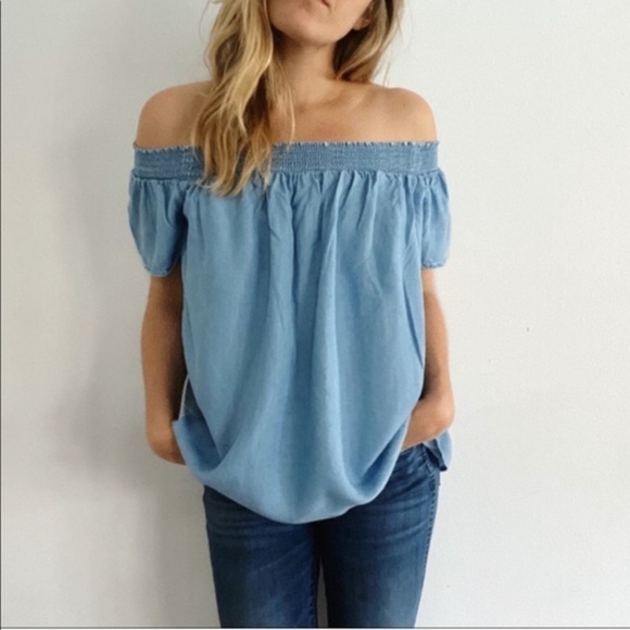 𝅺old Navy Chambray Tencel Off The Shoulder Top - Picture 1 of 5